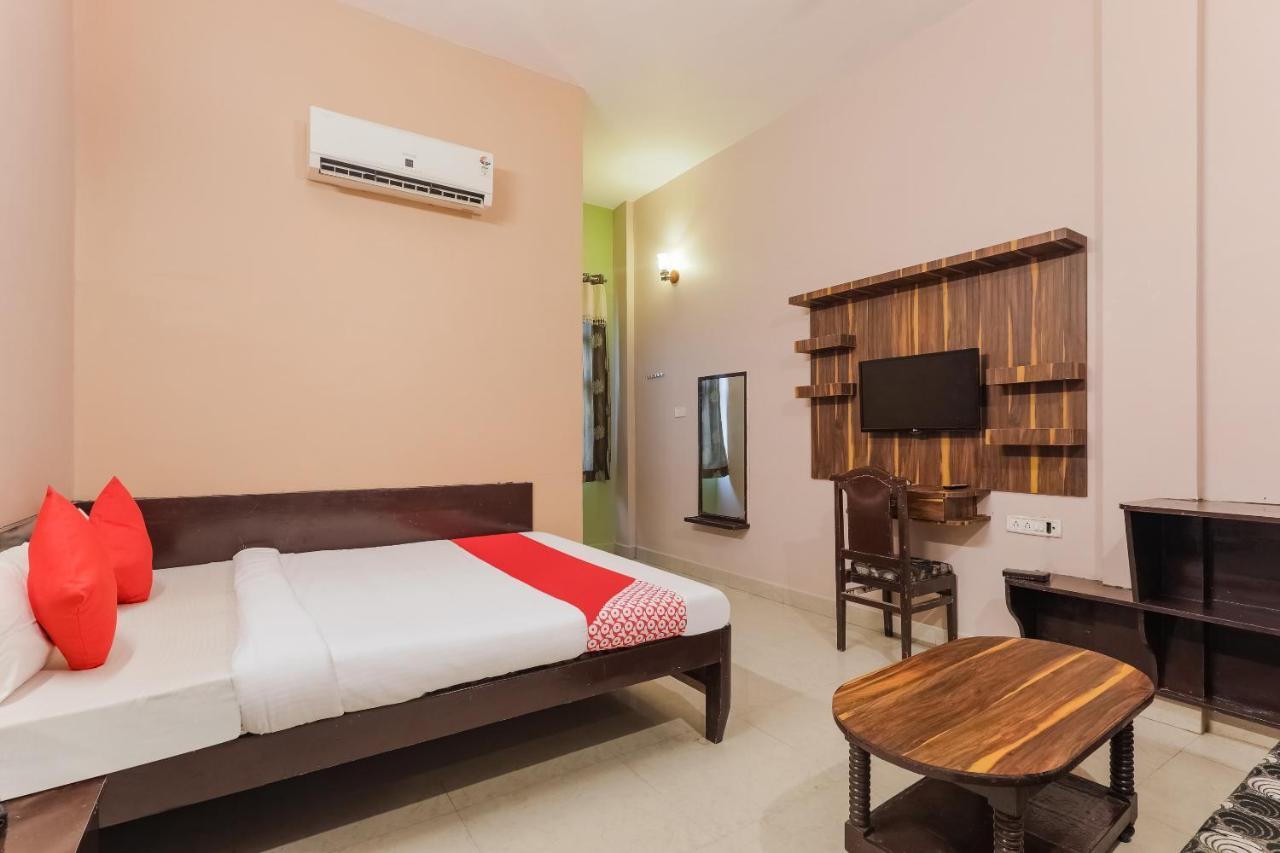 Oyo 49090 G K Jain Guna Bagian luar foto